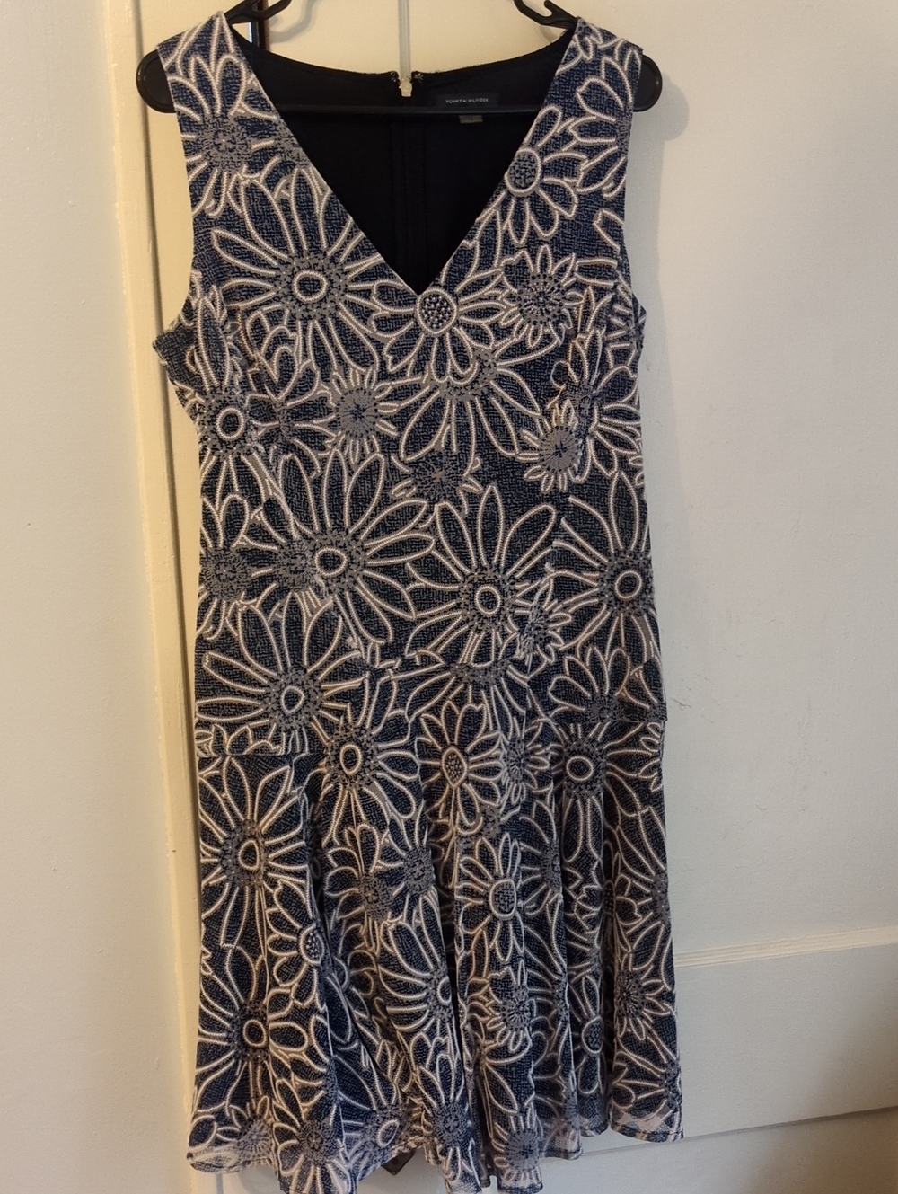 Tommy Hilfiger Navy & White Floral V-Neck Midi Dress